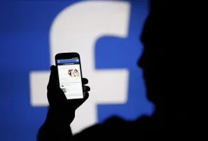 Lanza Facebook asistente virtual, mejor que Siri