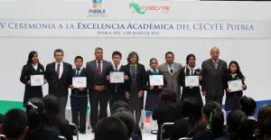 SEP reconoce a los alumnos sobresalientes del Cecyte