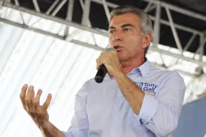 En Sigamos Avanzando militantes de otros partidos tienen su corazoncito: Gali