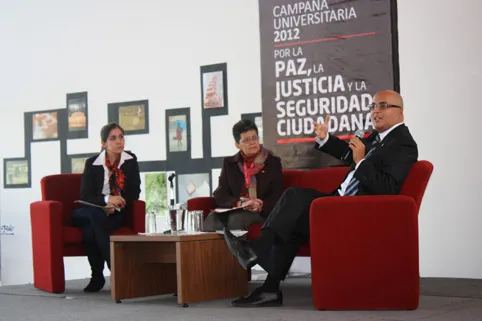 Concluyó en la Ibero Campaña Universitaria 2012