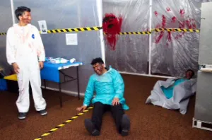 Sobrevive al apocalipsis zombie en Feria de Puebla 2015