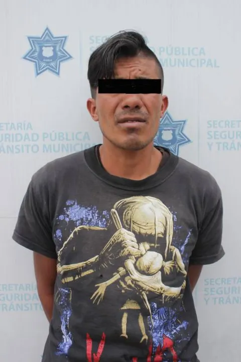 Elementos de la SSPTM arrestan a un hombre por robo a negocio