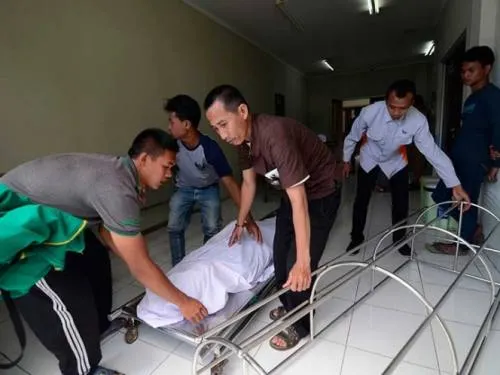 Mueren 68 personas en Indonesia por ingerir alcohol adulterado