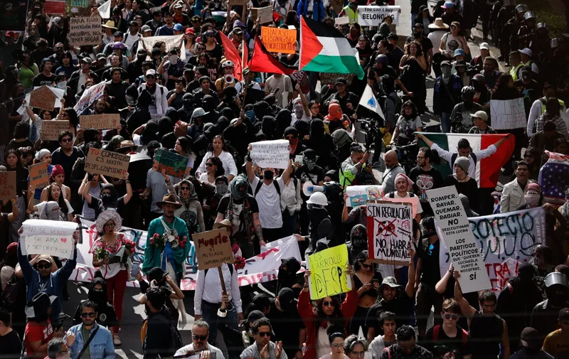 UNAM condena saqueo del MUAC tras marcha contra gentrificación en CDMX; procederá con denuncias 
