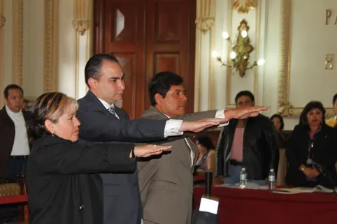 Rinde protesta ante el Cabildo el Comité Ciudadano para la Transparencia de Puebla