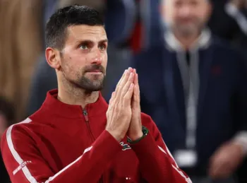Novak Djokovic se retira de Roland Garros por una lesión en la rodilla derecha 