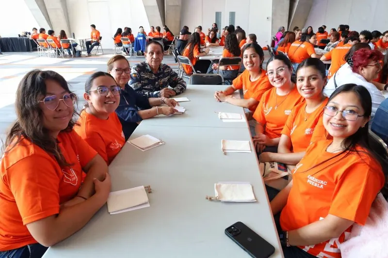 smdif-pue-encuentro-adultos-mayores-universitarios