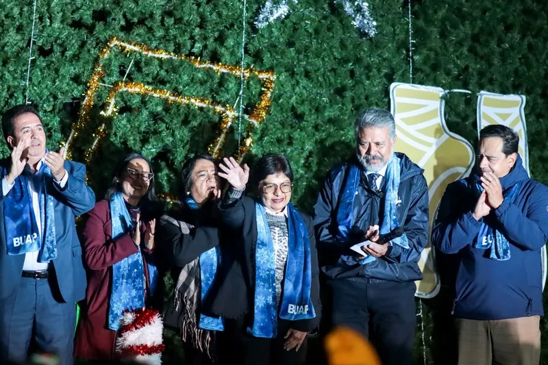 buap-ccu-encendido-arbol-navidad