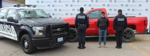 Recuperó policía municipal de Puebla una camioneta robada