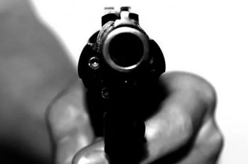Tras intentar frustrar asalto en taquería, hombre recibe disparo