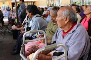 Celebran a personas mayores en Cuautlancingo