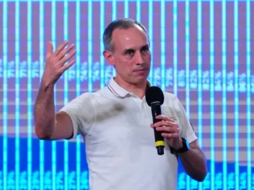 López-Gatell niega llegada de vacuna Sputnik V a México
