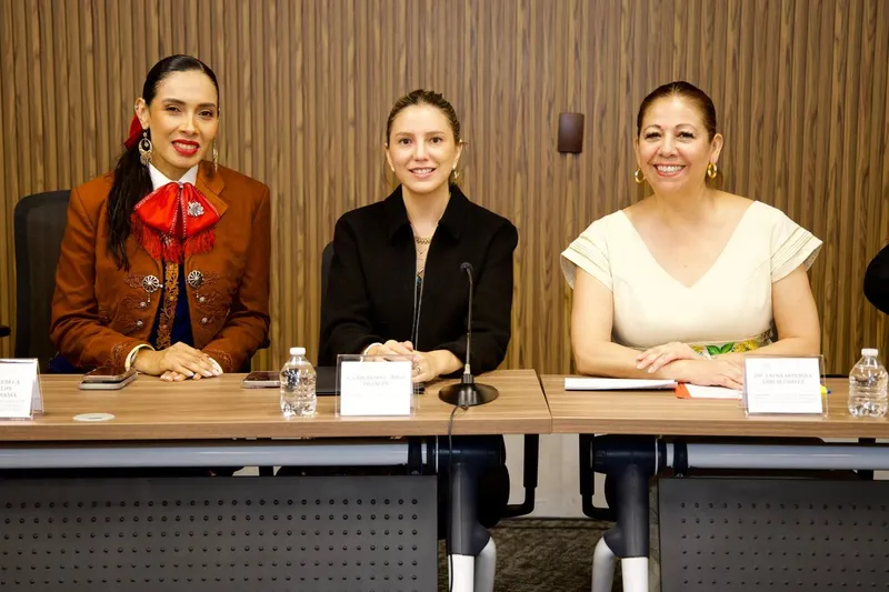 congreso-pue-charreria-laura-artemisa-garcia