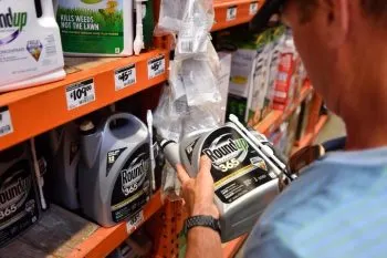Monsanto deberá pagar 25 mdd por herbicida que causó cáncer