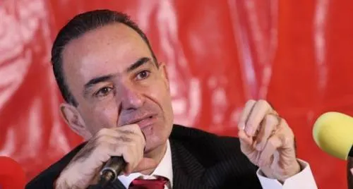 De líderes y funcionarios opacos