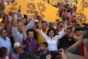 Roxana Luna niega declinar a favor de Alcalá