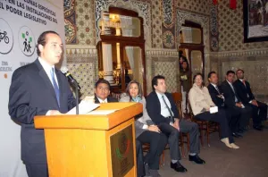 Se inauguran rutas y zonas de activación física en las sedes del Poder Legislativo