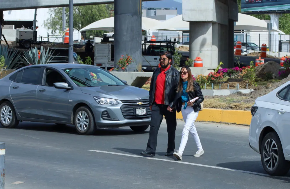 Analiza Gobierno de Puebla colocar nuevos semáforos y pasos peatonales en Cúmulo de Virgo por caos vial