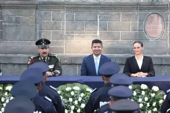 Rivera Pérez toma protesta a 79 nuevos elementos de la Policía Municipal