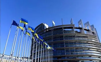 Comunicado contra Parlamento Europeo es beligerante y berrinchudo: académico