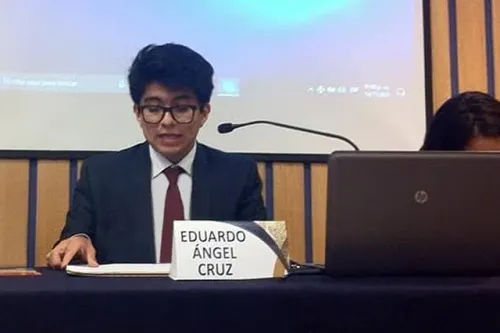 Egresado BUAP encabeza lista de seis becados para estudiar posgrado en Universidad de Téran, Italia