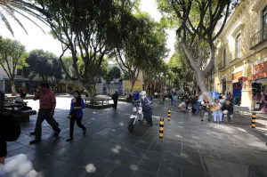 Continúa mejorando la imagen urbana del Centro Histórico