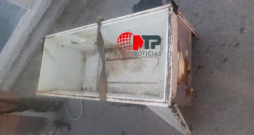 Localizan cadáver dentro de un refrigerador en el dren de Valsequillo