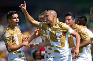 Ruge el Pumas y golea al Xolos 3-0