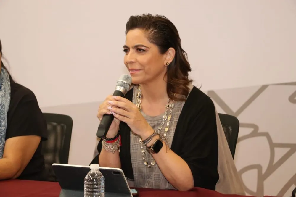 Oivia Salomón