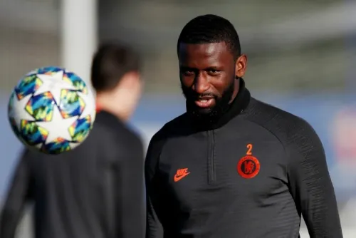 Presunto racismo a Rüdiger no arroja culpables, informa Tottenham