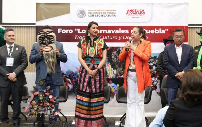 Angélica Alvarado lleva a cabo el foro “Carnavales de Puebla: Tradición, Cultura y Desarrollo”
