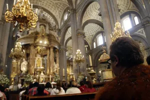 INAH efectúa acciones de preservación en Catedral