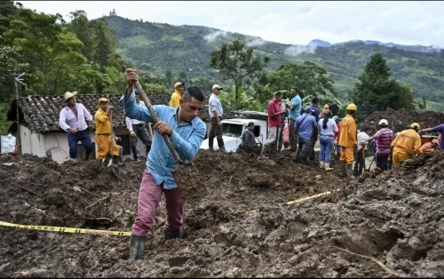 Suman 30 muertos por alud en el suroeste de Colombia