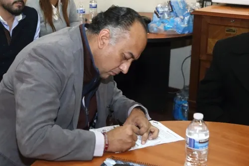 Atiende Segob peticiones de los trabajadores del estado