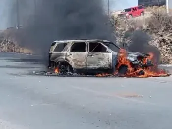 Grupos armados provocan terror con cierre de vialidades y quema de vehículos en Zacatecas