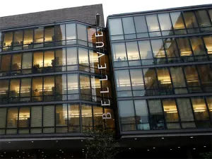 Hospitalizan a menor en NY por sospecha de ébola
