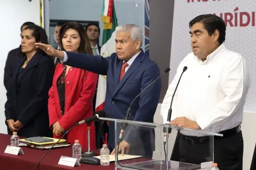 Deben gobernantes garantizar aplicación de la ley y no aprovecharse de su desviación: Barbosa Huerta