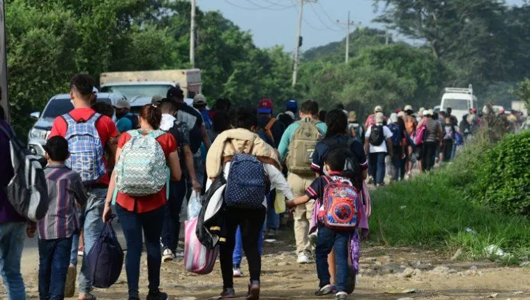 Extiende EU expulsión de migrantes  por la pandemia