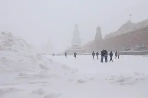 Moscú registra fuerte nevada de 12 centímetros