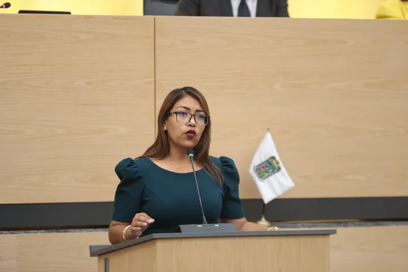 leonela-jazmin-martinez-ayala