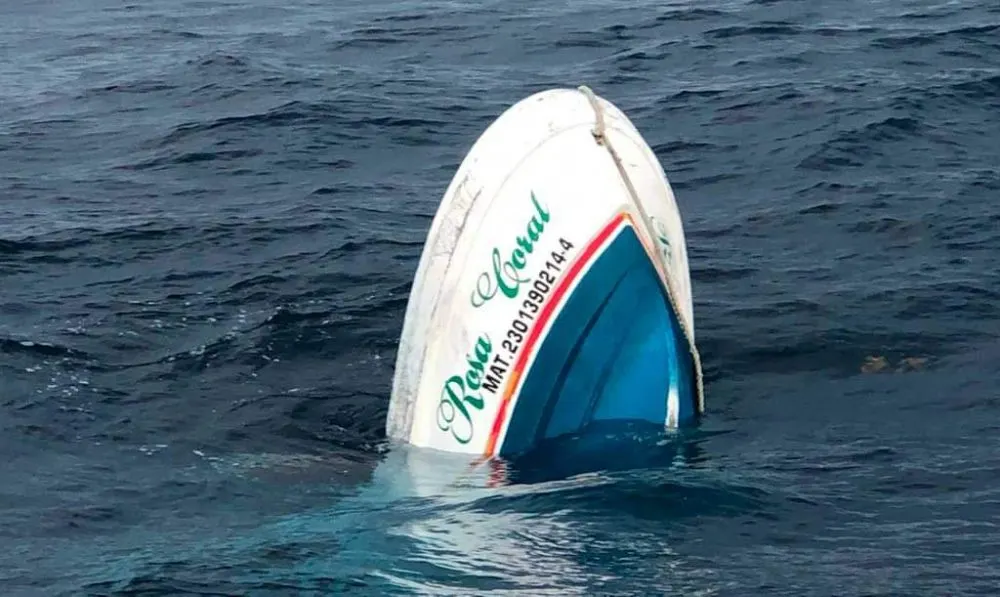 Se hunde embarcación en Isla Mujeres; reportan muertos y desaparecidos