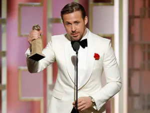 ‘La La Land’ arrasa en los Globos de Oro; gana 7 de 7