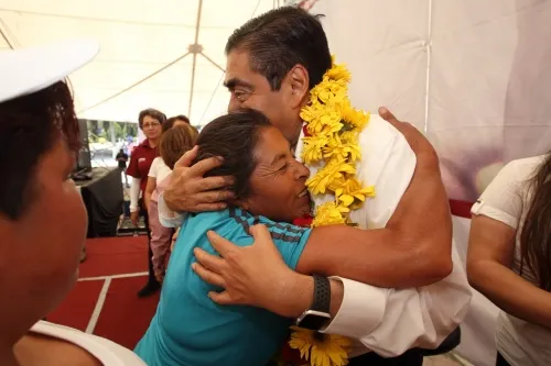 Barbosa asegura que Cárdenas es “un mentiroso” y quedó en ridículo por manipular encuesta