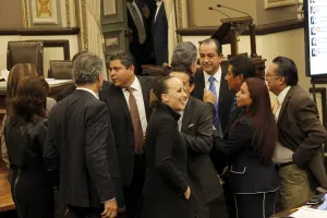 Diputados no pasarán frío en Navidad; se embolsan 158 mp por aguinaldo y sueldo