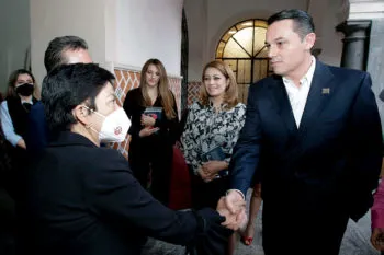 Presentan en la BUAP el libro ‘Ser hecho en México’, de Máximo Serdán