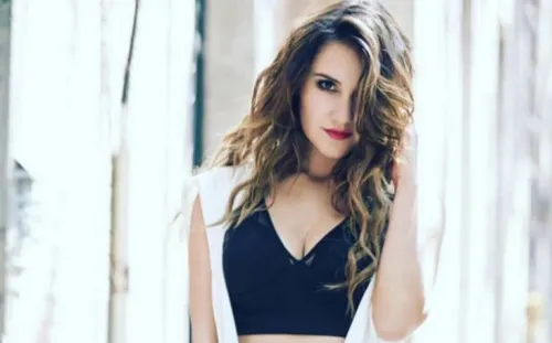 Dulce María deja al descubierto sus emociones en nuevo sencillo