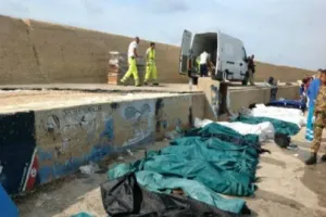 Suspenden rescate de migrantes africanos en Italia