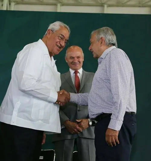 Los Mensajes de AMLO en Puebla (“Que Nadie se Atreva a Usar mi Mombre”)