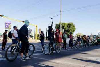 Manifestación de biciusuarios termina en zafarrancho en la Vía Atlixcáyotl