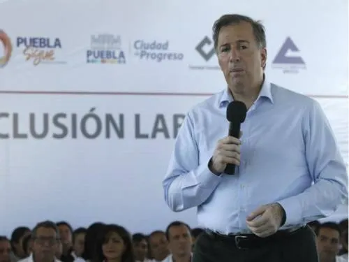 SHCP descarta reducir impuestos en 2018